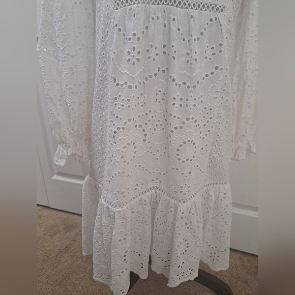 NWOT Just Taylor White Eyelet Midi Dress Size 12 - Picture 3 of 10